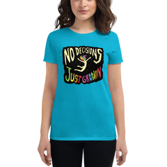 GROOVIN' (Women's Fashion Fit Tee)