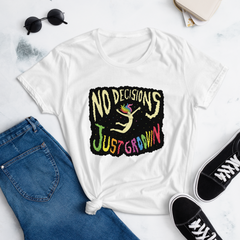 GROOVIN' (Women's Fashion Fit Tee)